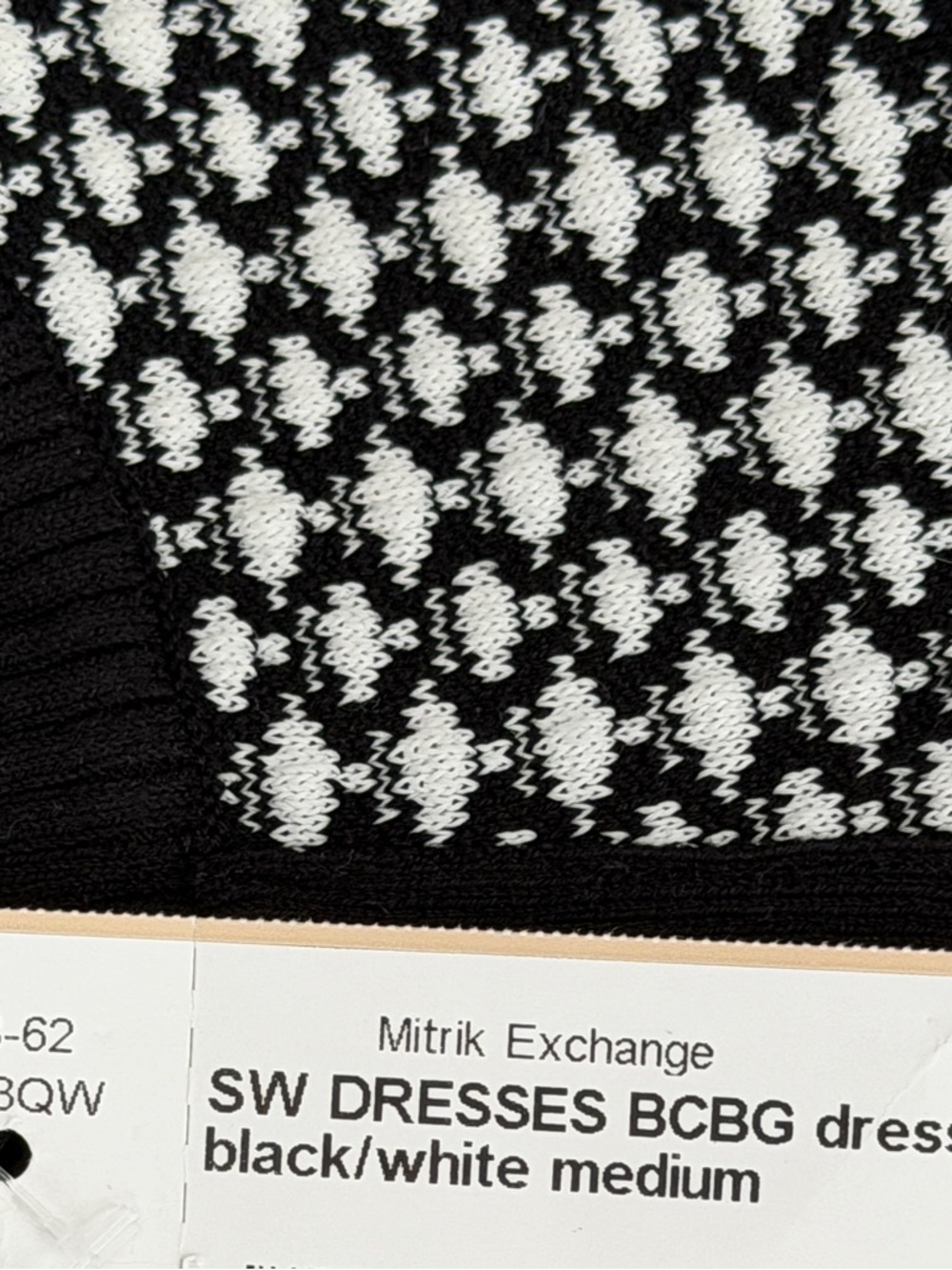 BCBG Max Azria Black White Geometric Jacquard Bodycon Mini Dress M NWT - Picture 7 of 11